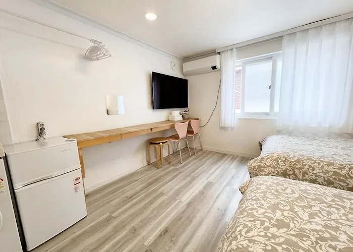 Mansion Гостевой дом 4*